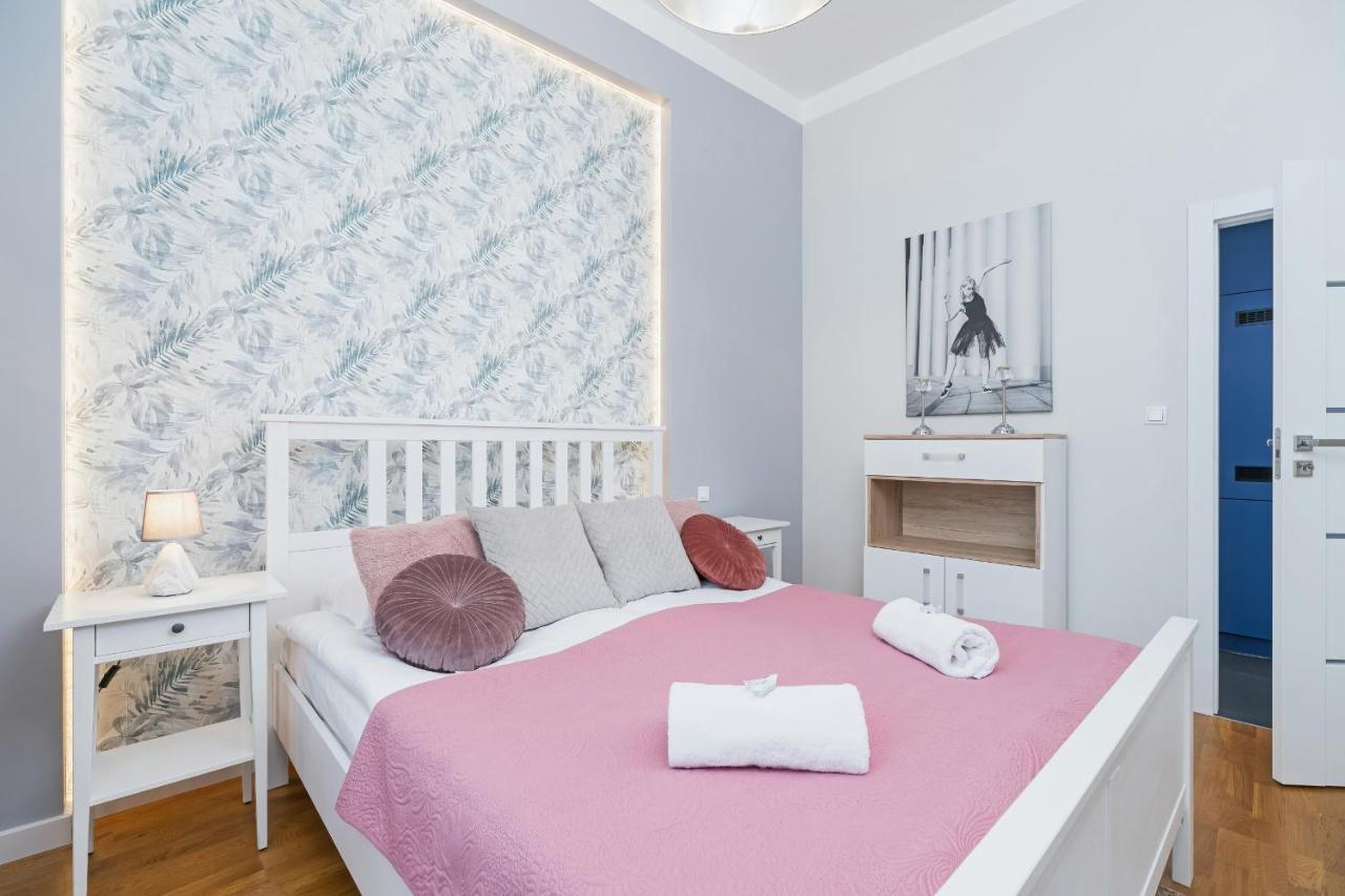 Sweet Family Apartment Chodkiewicza Rondo Grzegorzeckie By Noclegi Renters Краков Экстерьер фото