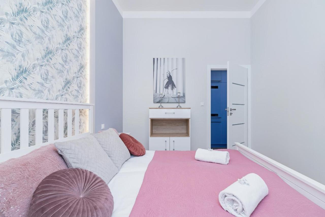 Sweet Family Apartment Chodkiewicza Rondo Grzegorzeckie By Noclegi Renters Краков Экстерьер фото